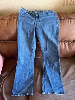 Women's Blue Flare Jeans - Classic Everyday Style